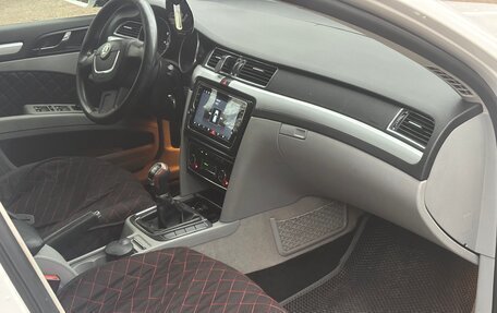 Skoda Superb III рестайлинг, 2010 год, 890 000 рублей, 7 фотография