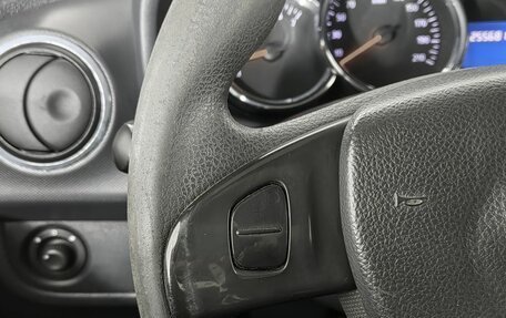 Renault Logan II, 2016 год, 530 000 рублей, 11 фотография