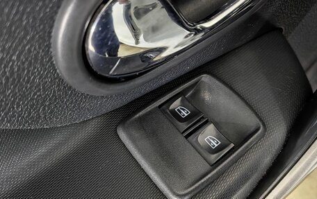 Renault Logan II, 2016 год, 530 000 рублей, 17 фотография