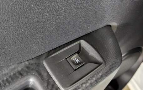 Renault Logan II, 2016 год, 530 000 рублей, 18 фотография