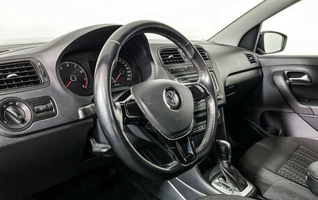 Volkswagen Polo VI (EU Market), 2015 год, 1 197 000 рублей, 13 фотография