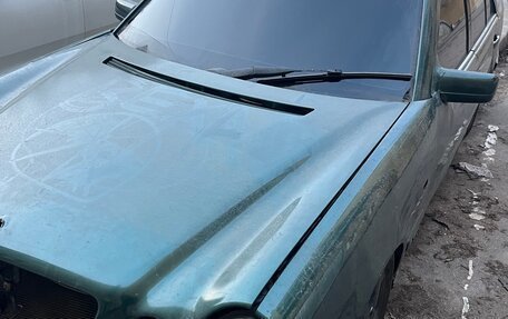 Mercedes-Benz E-Класс, 1997 год, 145 000 рублей, 3 фотография