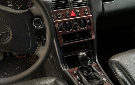 Mercedes-Benz E-Класс, 1997 год, 145 000 рублей, 9 фотография