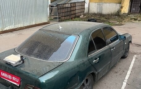 Mercedes-Benz E-Класс, 1997 год, 145 000 рублей, 5 фотография