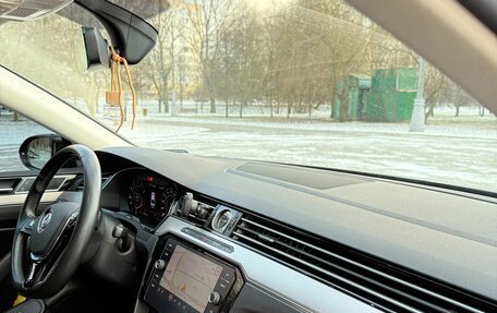 Volkswagen Passat B8 рестайлинг, 2017 год, 2 250 000 рублей, 16 фотография