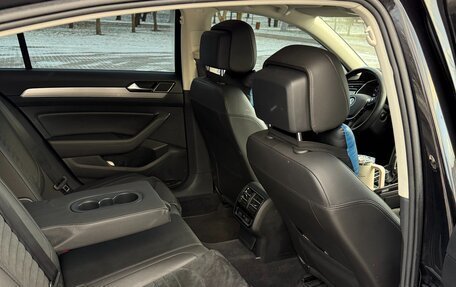 Volkswagen Passat B8 рестайлинг, 2017 год, 2 250 000 рублей, 15 фотография