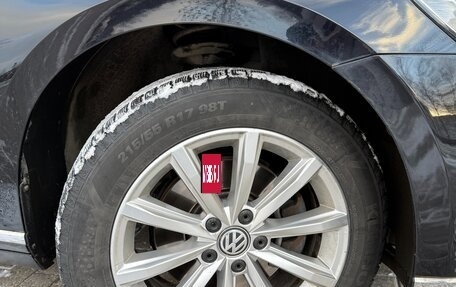 Volkswagen Passat B8 рестайлинг, 2017 год, 2 250 000 рублей, 17 фотография