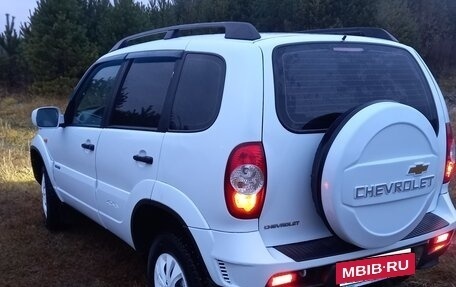 Chevrolet Niva I рестайлинг, 2010 год, 460 000 рублей, 4 фотография