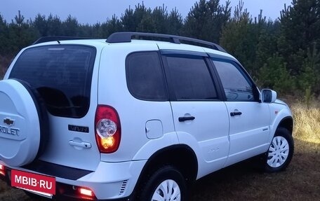 Chevrolet Niva I рестайлинг, 2010 год, 460 000 рублей, 9 фотография