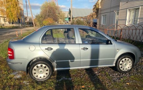 Skoda Fabia I, 2002 год, 330 000 рублей, 3 фотография