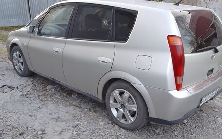 Toyota Opa I рестайлинг, 2001 год, 610 000 рублей, 2 фотография