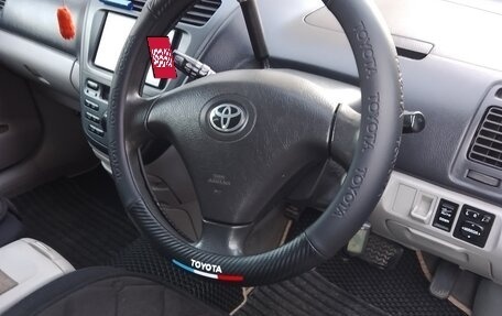 Toyota Opa I рестайлинг, 2001 год, 610 000 рублей, 4 фотография