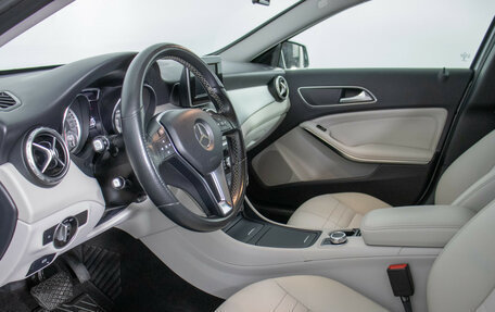 Mercedes-Benz GLA, 2015 год, 2 040 000 рублей, 10 фотография