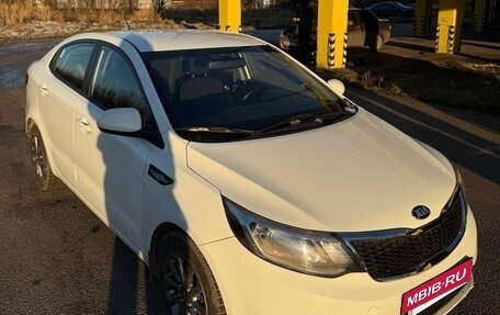 KIA Rio III рестайлинг, 2015 год, 930 000 рублей, 5 фотография