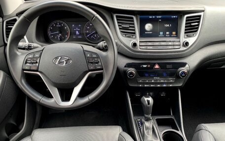 Hyundai Tucson III, 2017 год, 1 900 000 рублей, 4 фотография