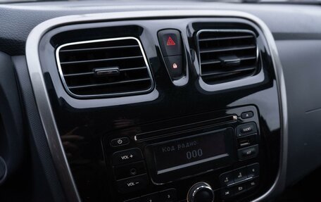 Renault Sandero II рестайлинг, 2016 год, 889 000 рублей, 17 фотография