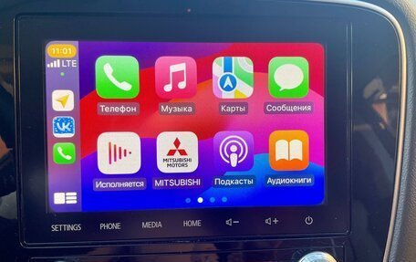 Mitsubishi Outlander III рестайлинг 3, 2021 год, 2 800 000 рублей, 13 фотография