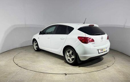 Opel Astra J, 2011 год, 600 000 рублей, 6 фотография