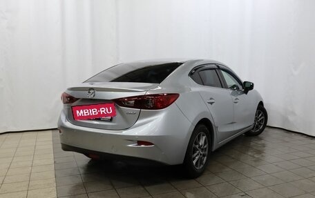 Mazda 3, 2018 год, 1 749 000 рублей, 18 фотография