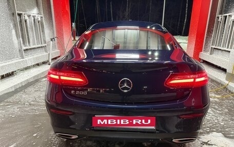 Mercedes-Benz E-Класс, 2019 год, 3 700 000 рублей, 3 фотография