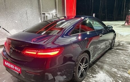 Mercedes-Benz E-Класс, 2019 год, 3 700 000 рублей, 4 фотография