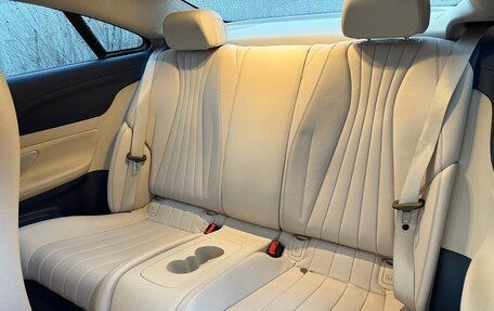 Mercedes-Benz E-Класс, 2019 год, 3 700 000 рублей, 12 фотография