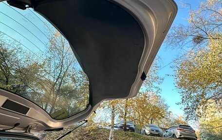 Toyota Vitz, 2011 год, 7 000 000 рублей, 4 фотография