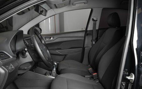 Hyundai Solaris II рестайлинг, 2017 год, 1 022 300 рублей, 14 фотография