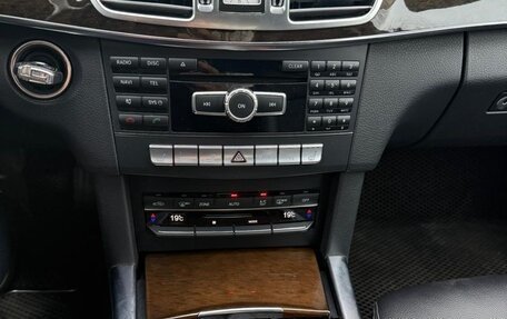 Mercedes-Benz E-Класс, 2013 год, 1 300 000 рублей, 4 фотография