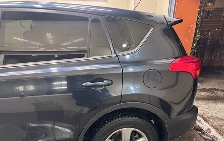 Toyota RAV4, 2015 год, 2 150 000 рублей, 2 фотография
