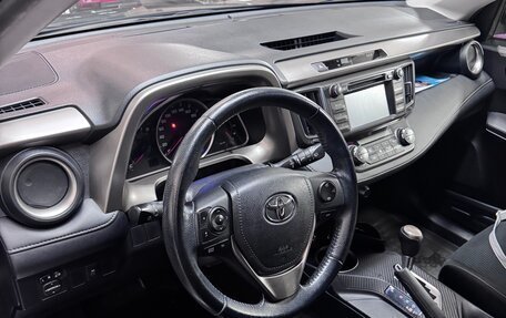 Toyota RAV4, 2015 год, 2 150 000 рублей, 3 фотография