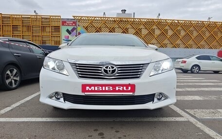 Toyota Camry, 2013 год, 1 400 000 рублей, 15 фотография