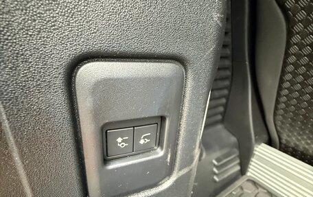 Land Rover Defender II, 2021 год, 6 200 000 рублей, 12 фотография