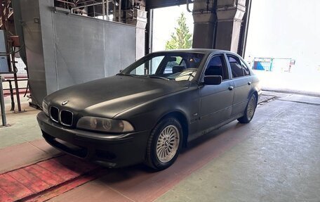 BMW 5 серия, 1998 год, 320 000 рублей, 3 фотография