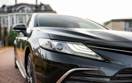 Toyota Camry, 2023 год, 3 600 000 рублей, 5 фотография