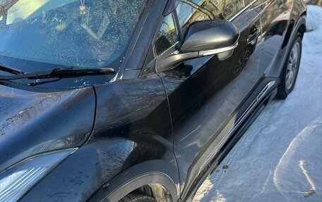 Toyota C-HR I рестайлинг, 2018 год, 1 900 000 рублей, 3 фотография