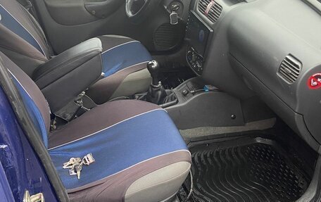 Opel Corsa C рестайлинг, 2003 год, 200 000 рублей, 3 фотография