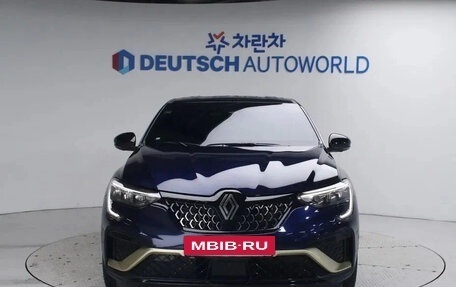 Renault Arkana I, 2023 год, 1 300 500 рублей, 2 фотография