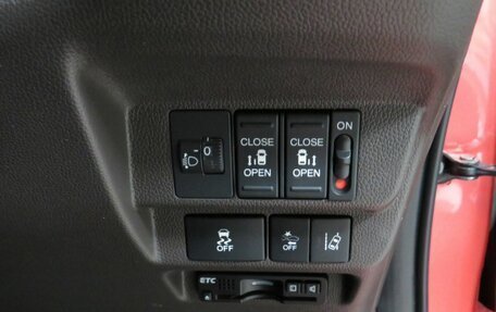 Honda Freed II, 2019 год, 1 600 000 рублей, 14 фотография