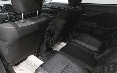 Mitsubishi Outlander III рестайлинг 3, 2019 год, 2 199 000 рублей, 22 фотография