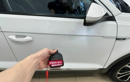 Volkswagen T-Roc I, 2020 год, 2 449 900 рублей, 28 фотография