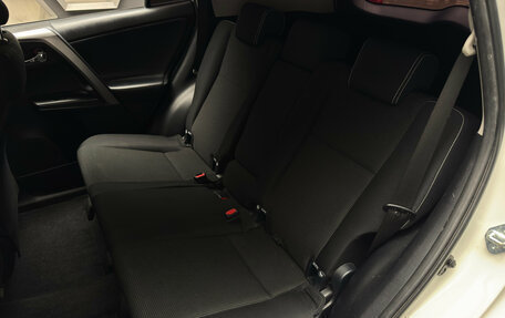 Toyota RAV4, 2017 год, 2 350 000 рублей, 19 фотография