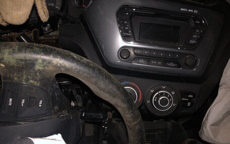 KIA Rio III рестайлинг, 2014 год, 135 000 рублей, 5 фотография