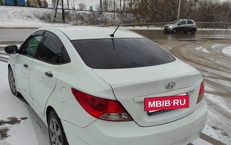 Hyundai Solaris II рестайлинг, 2011 год, 480 000 рублей, 4 фотография