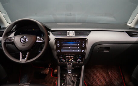 Skoda Octavia, 2019 год, 2 250 000 рублей, 20 фотография