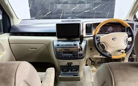 Nissan Elgrand III, 2003 год, 1 350 000 рублей, 11 фотография