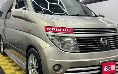 Nissan Elgrand III, 2003 год, 1 350 000 рублей, 1 фотография