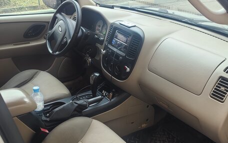 Ford Escape II, 2004 год, 650 000 рублей, 12 фотография