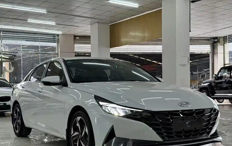 Hyundai Elantra, 2022 год, 1 350 000 рублей, 6 фотография