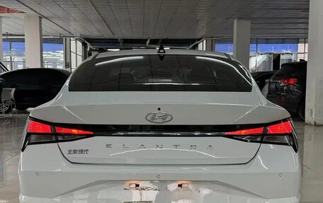 Hyundai Elantra, 2022 год, 1 350 000 рублей, 9 фотография